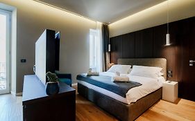 Ama 18 Suites By 